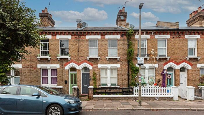 1 Bedroom Flat For Sale In Elsley Road, London, SW11