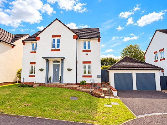 4 Bedroom Detached House For Sale In Thornton Close, Bideford, Devon, EX39