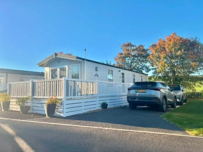 3 Bedroom Mobile/park Home For Sale In School Road, Coldingham, Eyemouth, TD14