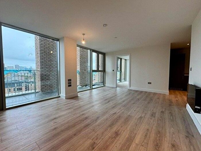 2 Bedroom Flat To Rent In Boulevard Plaza, Bristol Street, B5