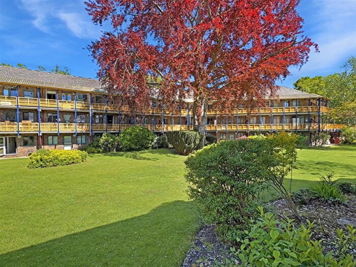 1 Bedroom Flat For Sale In Queensway, Trumpington, CB2