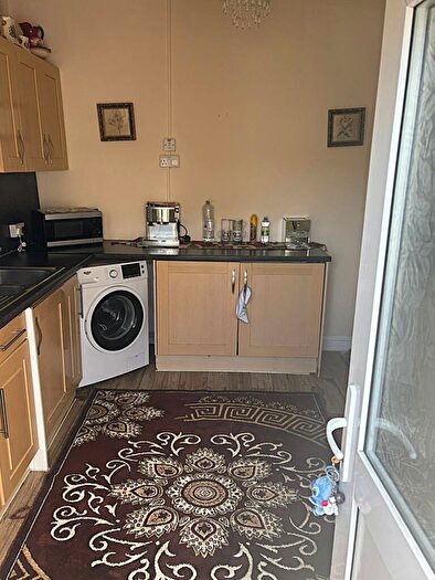 2 Bedroom Flat To Rent In Ground Floor Flat, Chepstow Road, Newport, NP19