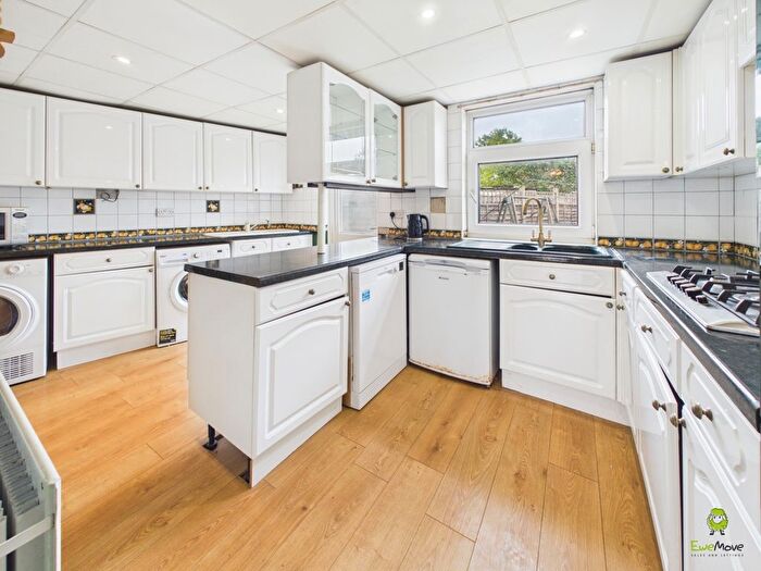 4 Bedroom Semi-Detached House For Sale In Chessington Avenue, Bexleyheath, Kent, DA7