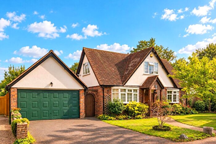 3 Bedroom Detached House For Sale In Edwin Road, West Horsley, KT24