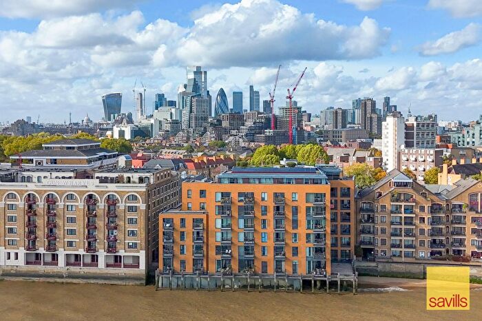 2 Bedroom Flat For Sale In Wapping High Street, London, E1W