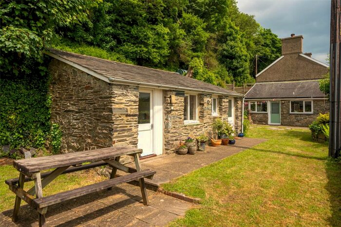 2 Bedroom Semi-Detached House For Sale In Tremadog, Porthmadog, Gwynedd, LL49