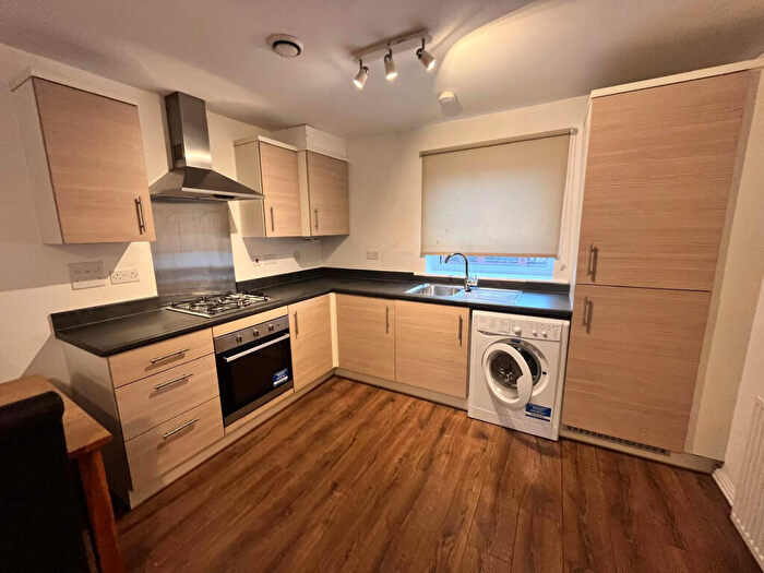 1 Bedroom Flat To Rent In Silk Street, Salford, Lancashire, M3