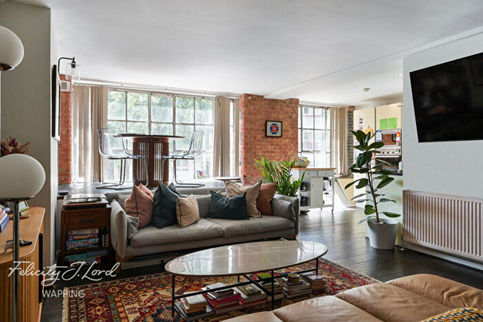 2 Bedroom Apartment For Sale In Boyd Street, London, E1