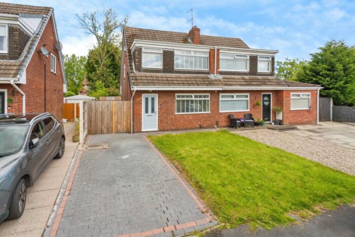 3 Bedroom Semi-Detached House For Sale In Marlbrook Drive, Westhoughton, Bolton, Greater Manchester, BL5