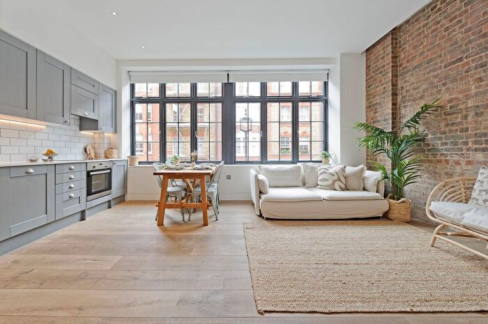 2 Bedroom Flat To Rent In Great Titchfield St, Fitzrovia, London, W1W
