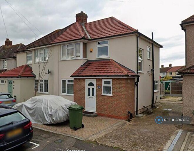 3 Bedroom Semi-Detached House To Rent In Diban Avenue, Hornchurch, RM12