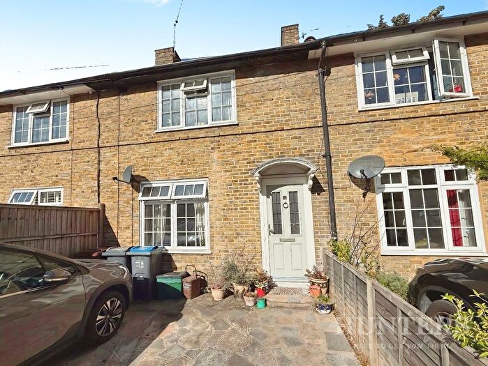 2 Bedroom Terraced House To Rent In Boxley Road, Morden, SM4