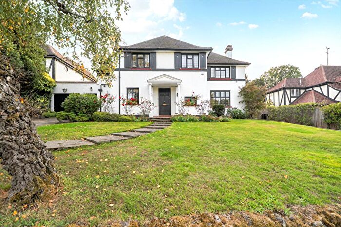 5 Bedroom Detached House For Sale In Coates Hill Road, Bromley, BR1