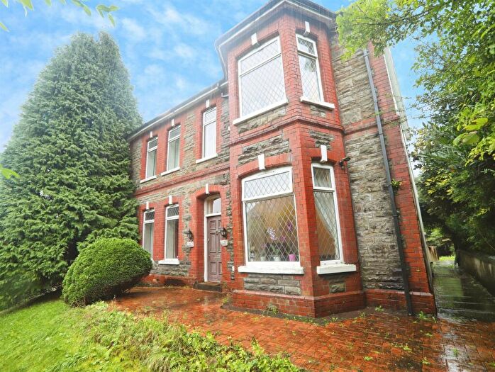 4 Bedroom Terraced House For Sale In High Street, Porth, CF39