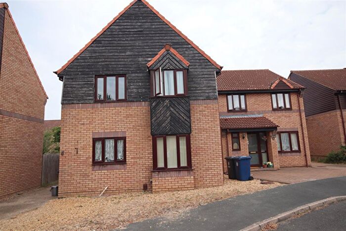 4 Bedroom Detached House To Rent In Comfrey Court, Cambridge, CB1