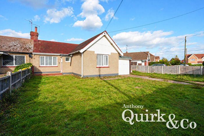 3 Bedroom Bungalow To Rent In Essex Close, Canvey Island, SS8