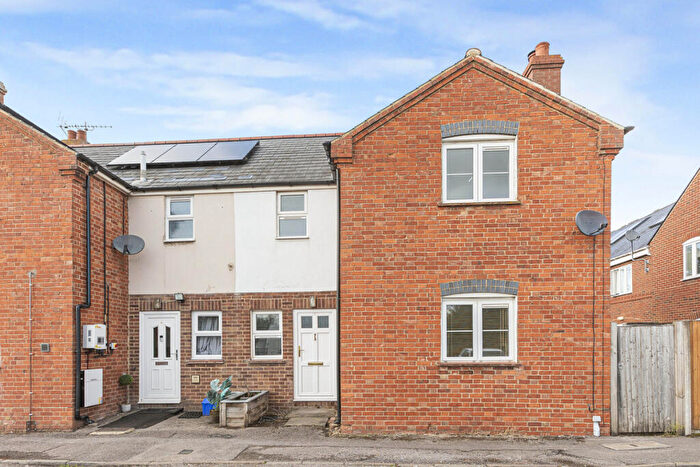 3 Bedroom End Of Terrace House For Sale In Challow, Faringdon, SN7