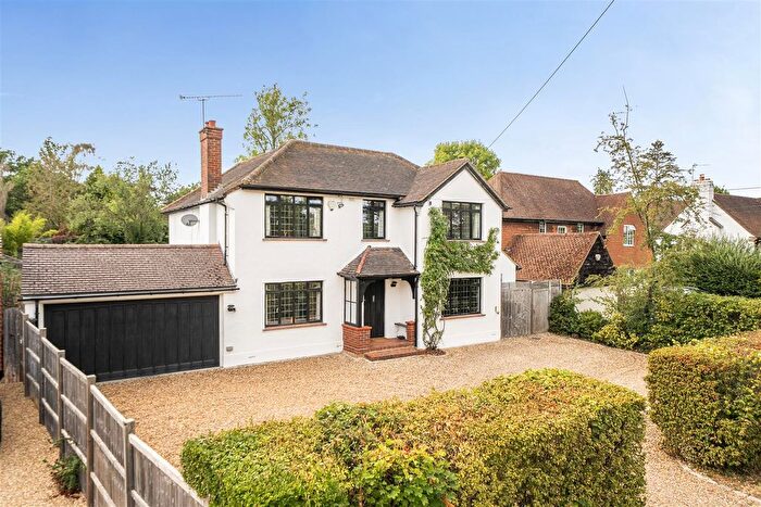 5 Bedroom Detached House For Sale In Forest Road, East Horsley, KT24