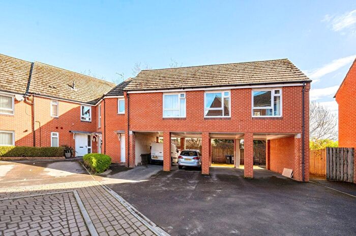 2 Bedroom Flat For Sale In Flax Mill Park, Devizes, Wiltshire, SN10