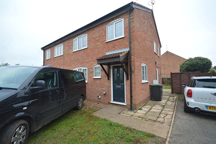 3 Bedroom Semi-Detached House To Rent In McInnes Way, Raunds, NN9