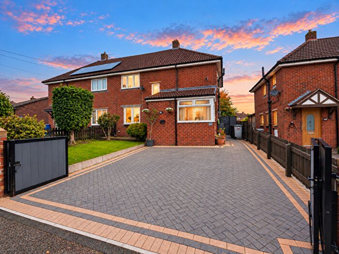 3 Bedroom Semi-Detached House For Sale In Blackheath Road, Barnsley, S71