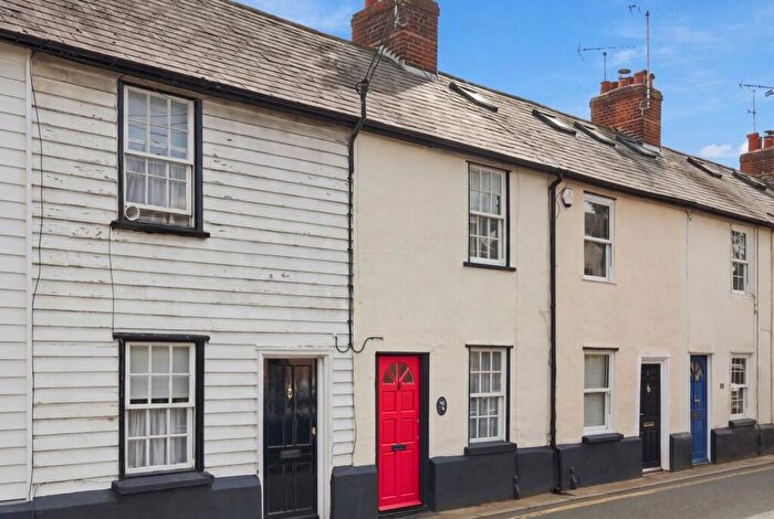 3 Bedroom Terraced House For Sale In Bakers Lane, Ingatestone, CM4