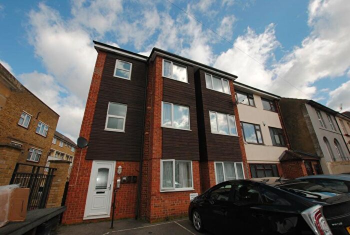 7 Bedroom Block Of Apartments For Sale In Milton Road, Gravesend, Kent, DA12