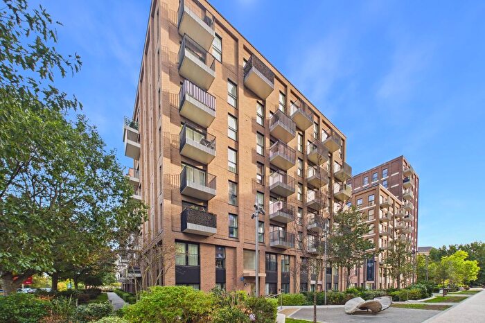 1 Bedroom Flat For Sale In Carraway Street, Reading, Berkshire, RG1