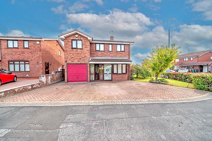 4 Bedroom Detached House For Sale In Milestone Way, Willenhall, WV12