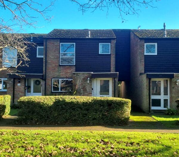 4 Bedroom End Of Terrace House For Sale In Colt Stead, New Ash Green, Longfield, Kent, DA3