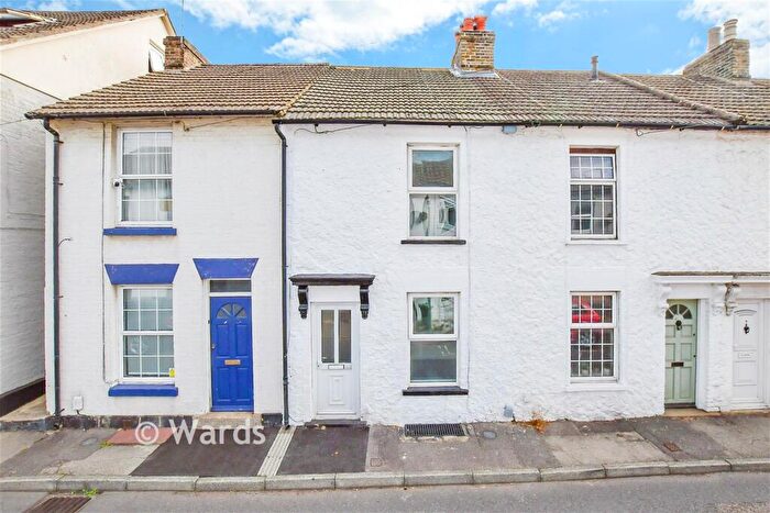 2 Bedroom Terraced House For Sale In Thornhill Place, Maidstone, Kent, ME14