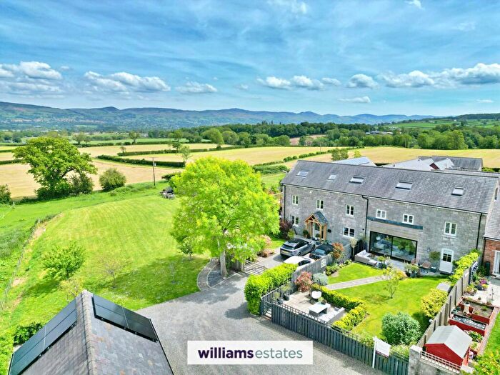 4 Bedroom Barn Conversion For Sale In Prion Road, Denbigh, LL16
