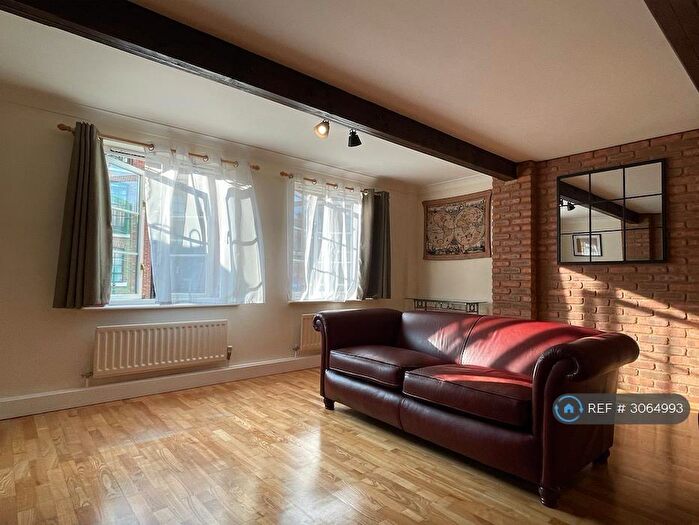 2 Bedroom Flat To Rent In The Spires, Canterbury, CT2