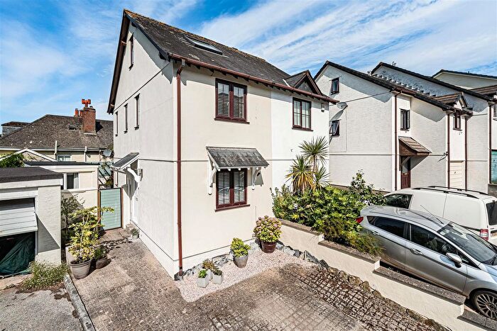 3 Bedroom Semi-Detached House For Sale In Saffron Park, Kingsbridge, TQ7