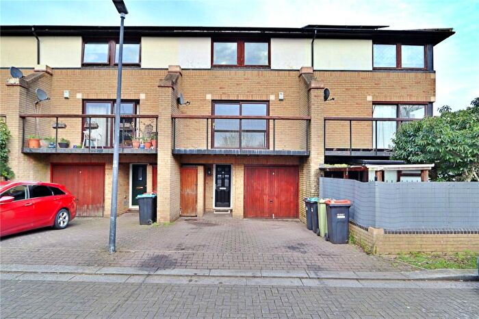 4 Bedroom Terraced House To Rent In Adelphi Street, Campbell Park, Buckinghamshire, MK9