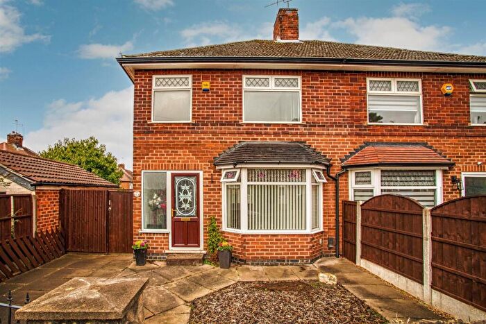 3 Bedroom Semi-Detached House For Sale In Buxton Road, Chaddesden, Derby, DE21