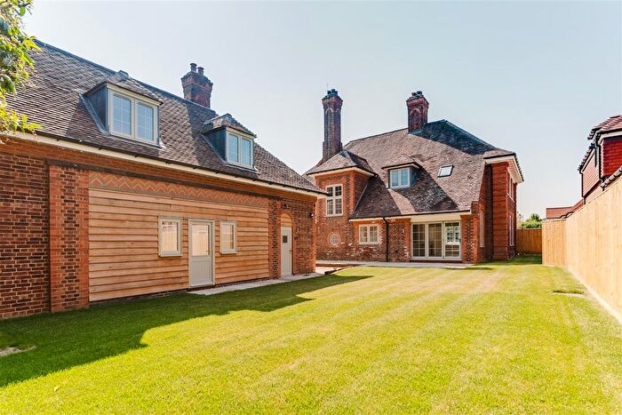 4 Bedroom Detached House For Sale In Welford Gate, Milcote Road, Welford On Avon, Stratford Upon Avon, CV37