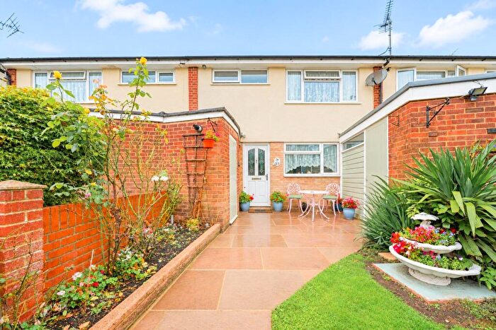 3 Bedroom Terraced House For Sale In Holtspur Way, Beaconsfield, HP9