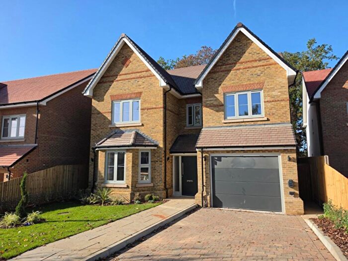 5 Bedroom Detached House For Sale In Wavell Road, Beaconsfield, Buckinghamshire, HP9