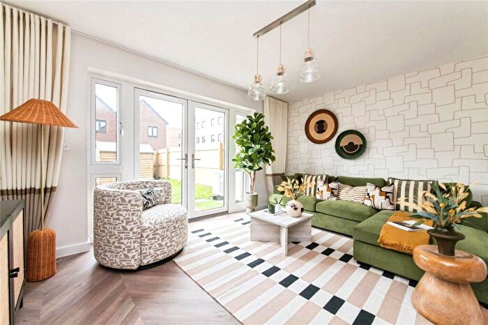 3 Bedroom Terraced House For Sale In Prince Charles Road, Exeter, Devon, EX4