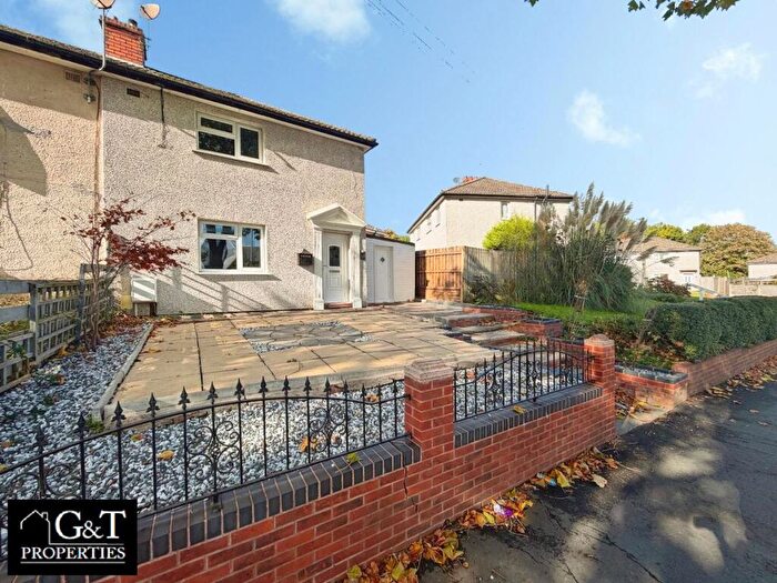 3 Bedroom Semi-Detached House For Sale In Priory Road, Dudley, DY1