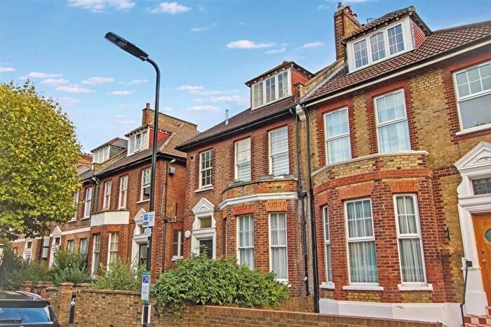 1 Bedroom Flat For Sale In Filey Avenue, London, N16