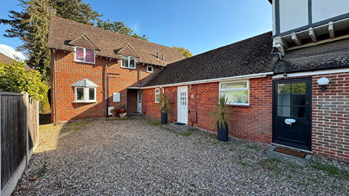 1 Bedroom Terraced Bungalow For Sale In Oxford Road, Newbury, RG14