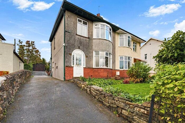 3 Bedroom Semi-Detached House For Sale In Slade Lane, Padiham, Burnley, BB12