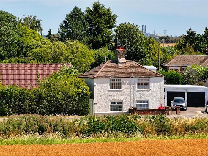 2 Bedroom Semi-Detached House For Sale In Dozens Bank, West Pinchbeck, Spalding, PE11
