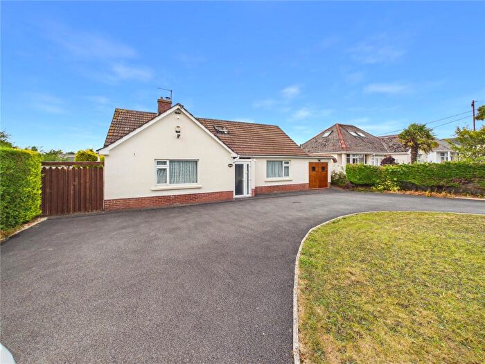 2 Bedroom Bungalow For Sale In West Yelland, Barnstaple, Devon, EX31