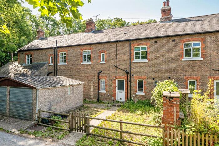 3 Bedroom Terraced House For Sale In Alington Avenue, Dorchester, DT1