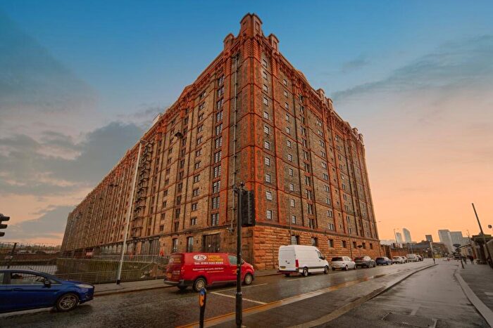 2 Bedroom Flat For Sale In Regent Road, Liverpool, L3