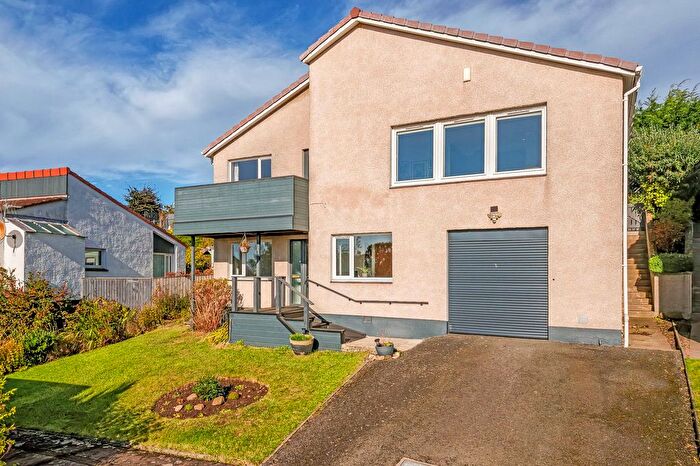 4 Bedroom Detached House For Sale In Frankfield Crescent, Dalgety Bay, Dunfermline, KY11