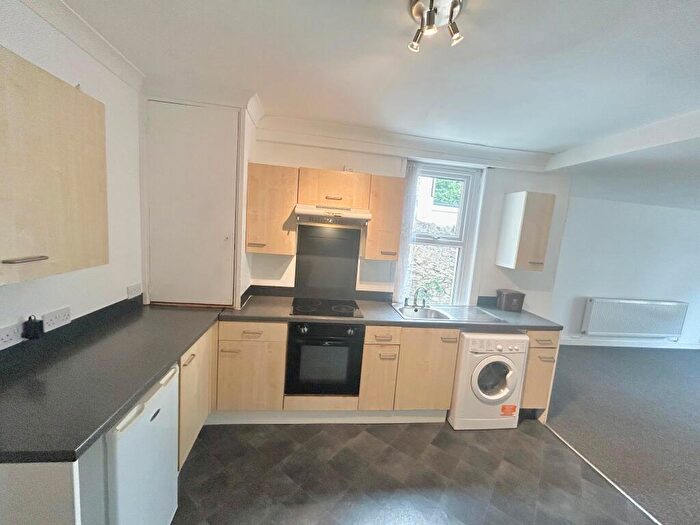 3 Bedroom Apartment To Rent In Glynrhondda Street, Cathays, Cardiff, CF24
